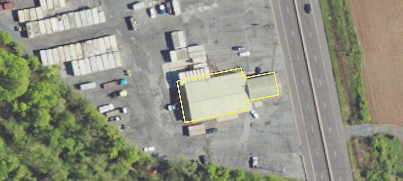 9,442 SF Warehouse For Rent