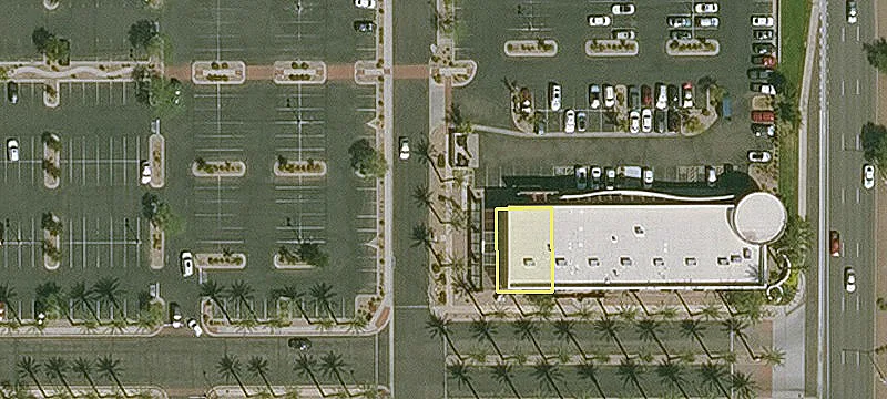 Retail Space in Grocery Anchored Center