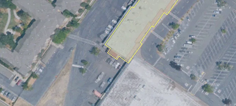 Retail Space in Plaza North