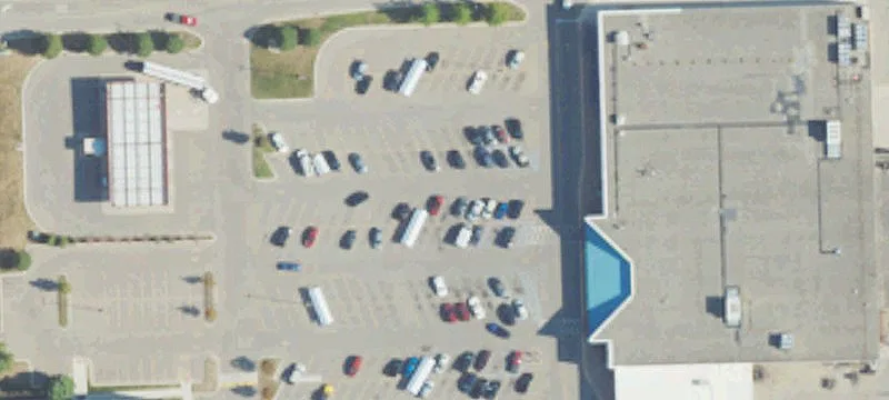 Retail Space in Warren, MI