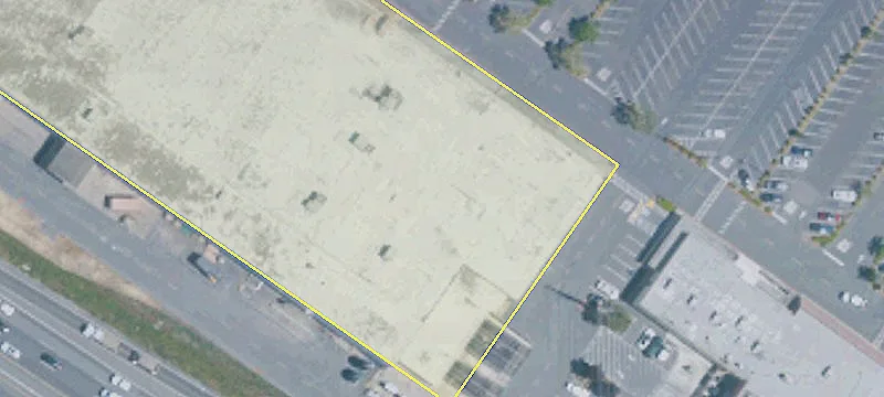 Retail Space in Plaza North