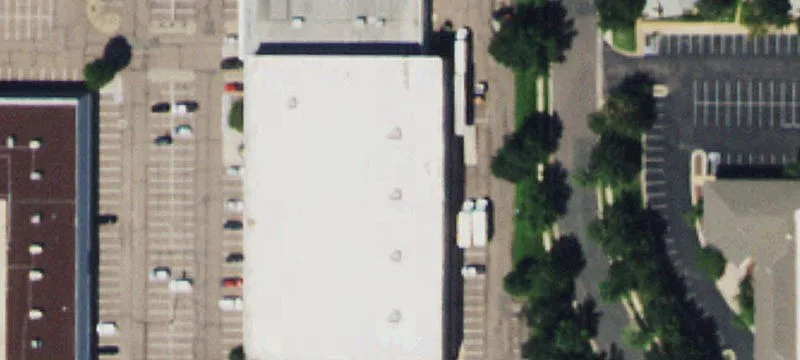 Retail Space in Centerpointe Plaza