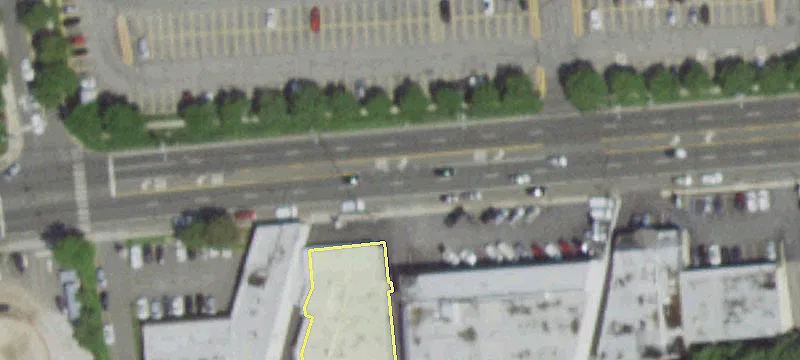 Retail Space in Turnpike Plaza