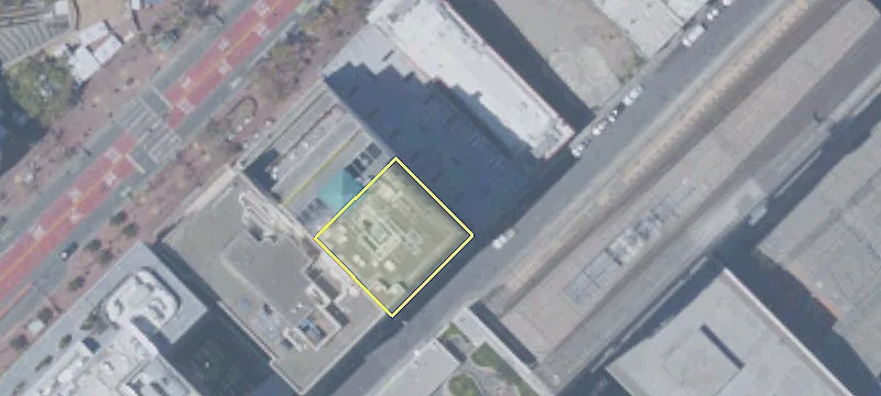 Prime Retail Space on Market