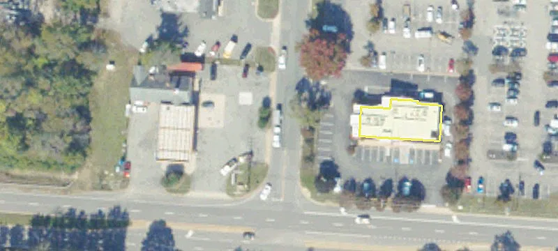 Retail Space in Tuckahoe Village