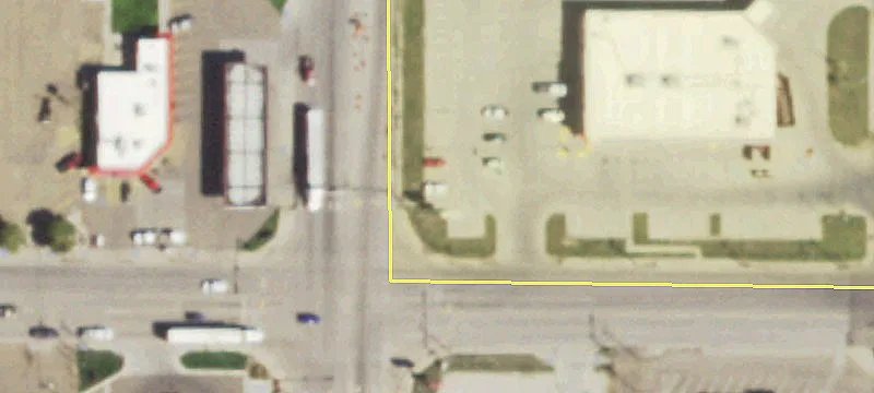 Retail Space in Dumas Plaza