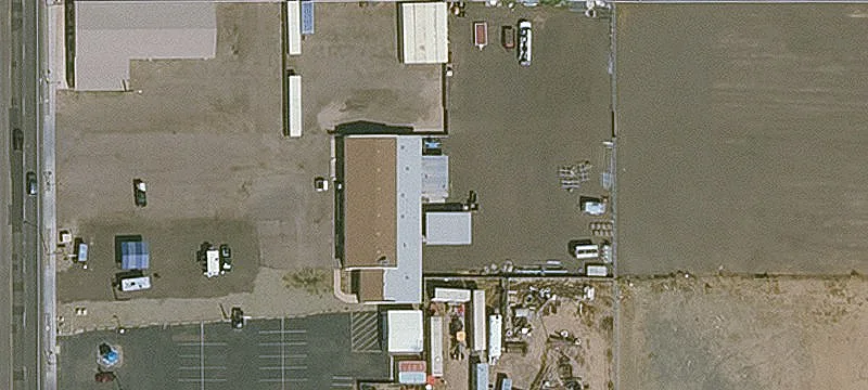 Avondale Shop/Office Building For Rent