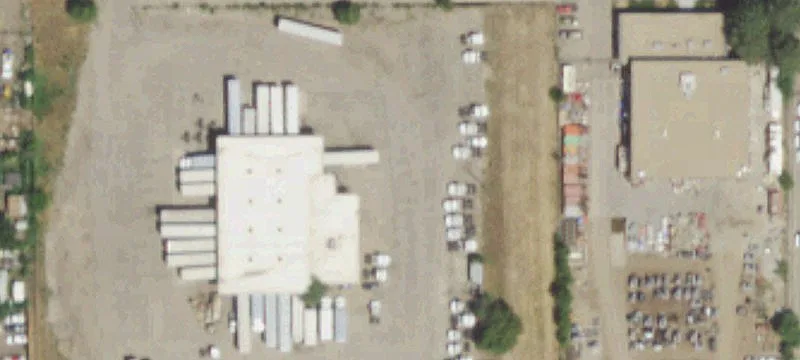 Warehouse with Extensive Loading Docks