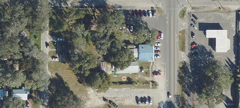 Retail Building in High Traffic Area