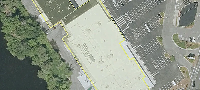 Retail Space in Saugus Center