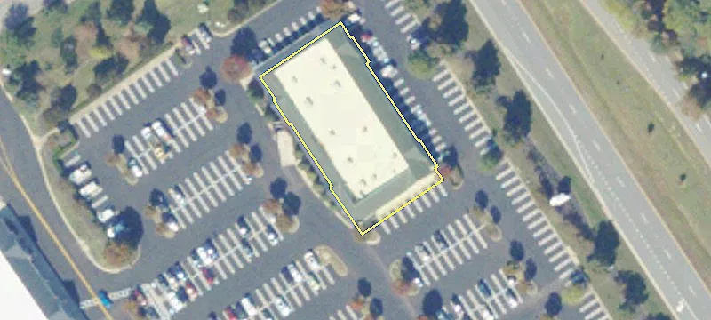 Retail Space in Glen Allen