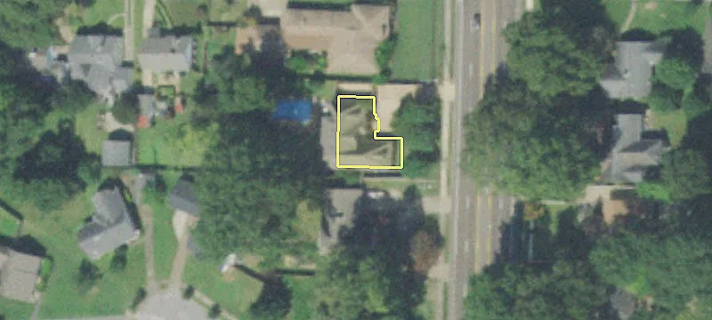 Retail Spaces in High-Traffic Area