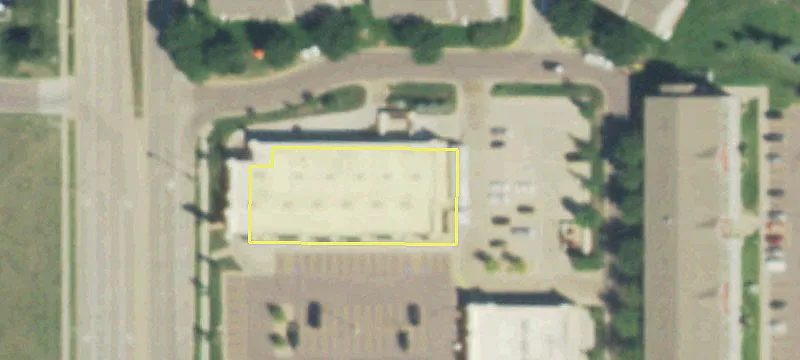 Retail Space on Louise Avenue