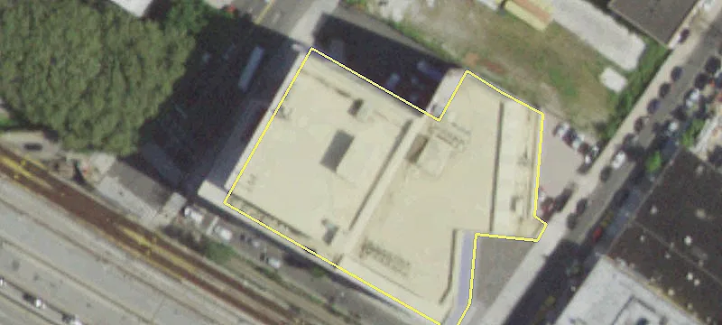 Retail Space Near Queens Plaza