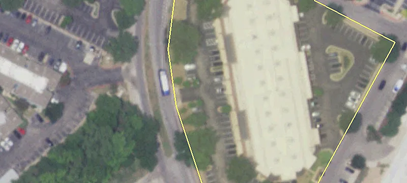 Retail Space on Northcross Drive