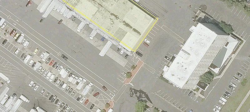 Adaptable Retail/Warehouse Space Available