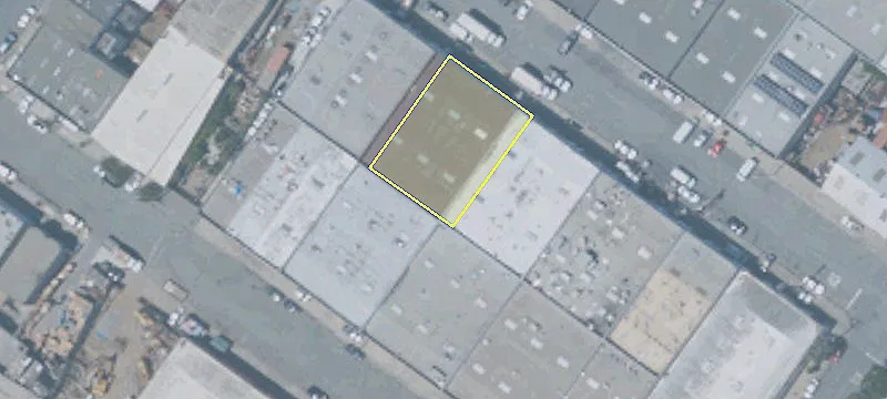 San Francisco Warehouse with Roll-up