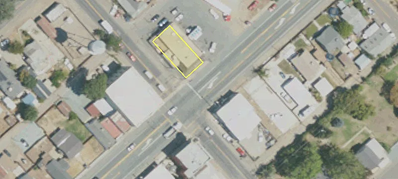 Commercial Land at Signalized Intersection