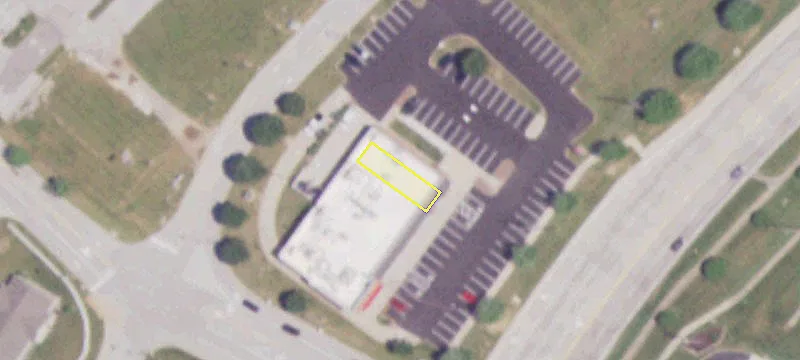 Restaurant Endcap with Drive-Thru