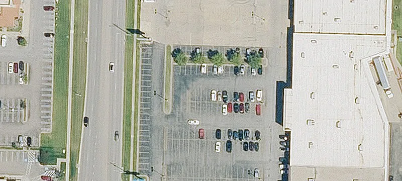 Retail Space in Topeka Center