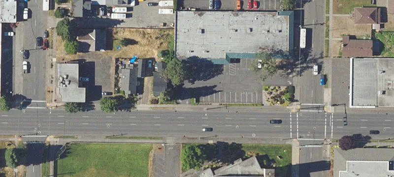 Hillsboro Auto Shop with Showroom