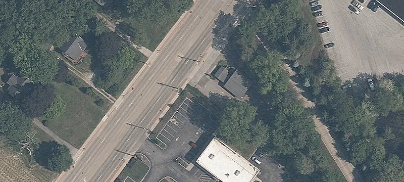 Retail Facility Near Chesapeake Cove