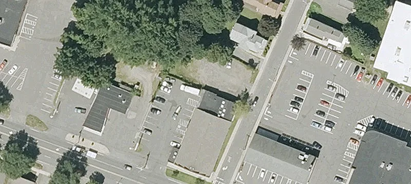 Retail Property on High-Traffic Corridor