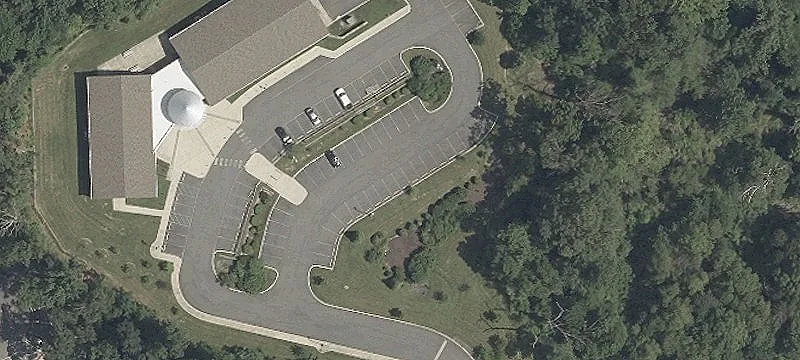 Newark Office Building For Lease