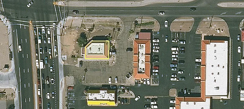 Retail Space in Oracle Plaza