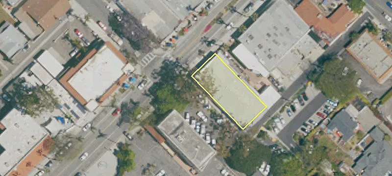 Retail Building Available For Rent