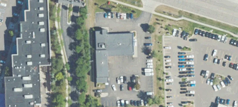 Office/Retail Building on Grand River