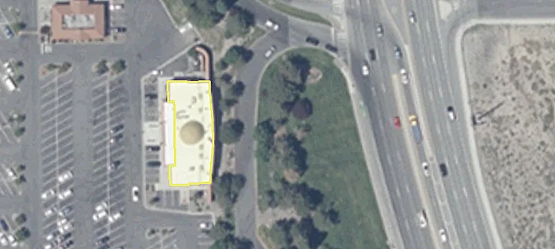 Retail Space in Ridgeview Plaza