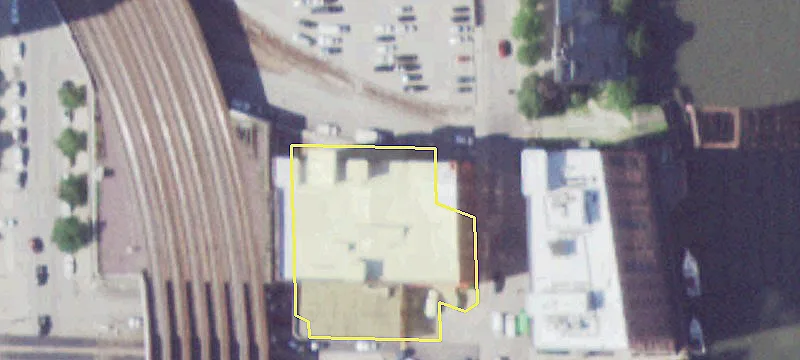 Retail Space in Fulton River