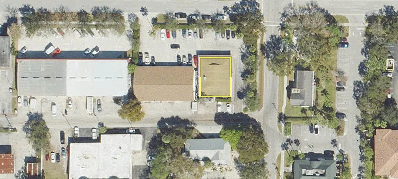 Retail/Office Space with Overhead Door
