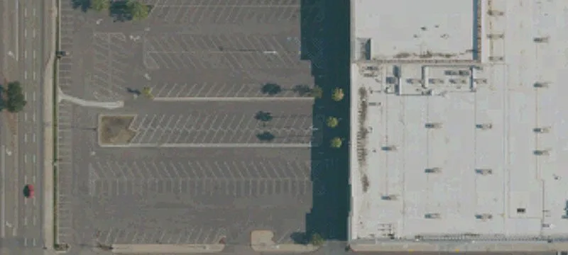 Retail Space in Parkway Plaza