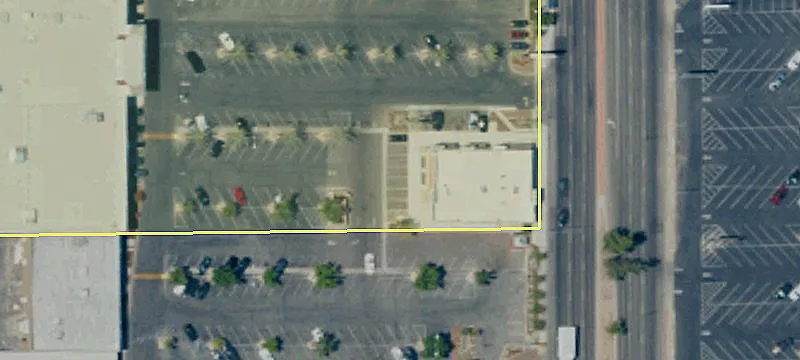 Retail Space on Blackstone Avenue