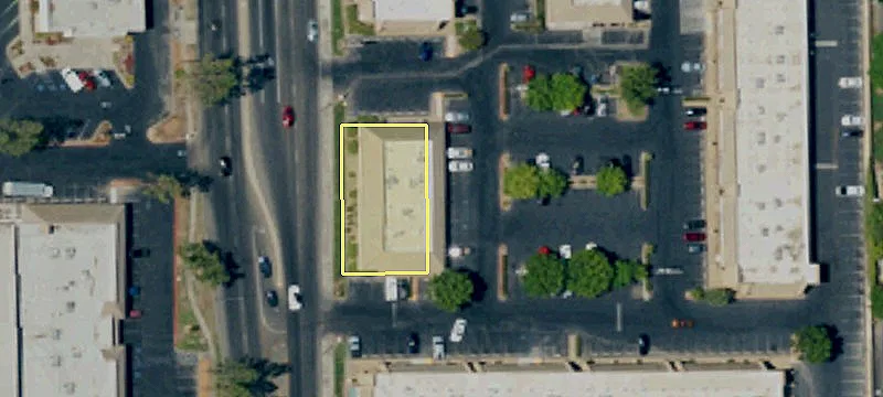 Retail Space on Shaw Avenue