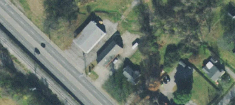 Retail Building with Private Offices