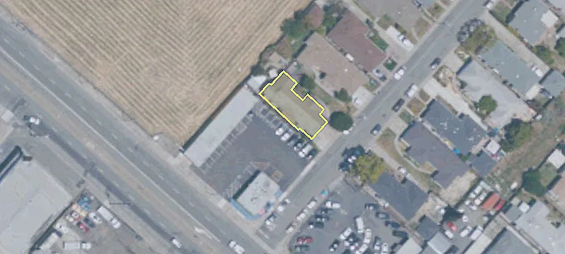 Restaurant Building with Parking Lot