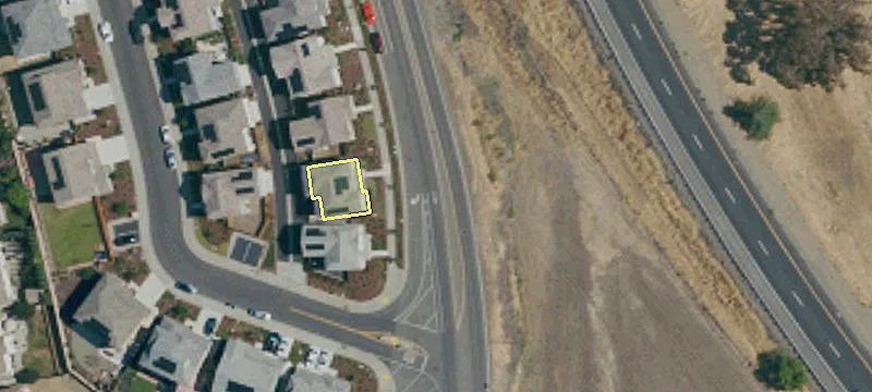 Retail Land I-5 Frontage