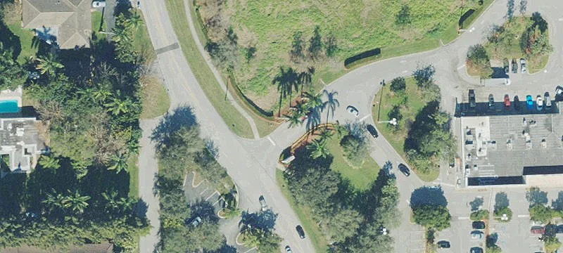 Retail Space in Publix-Anchored Center