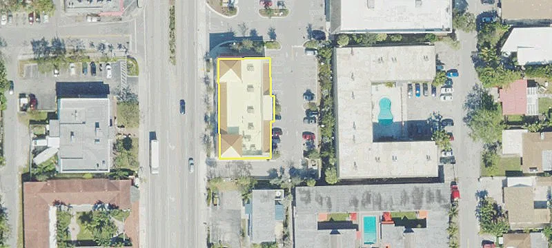 Retail Space in High-Traffic Plaza