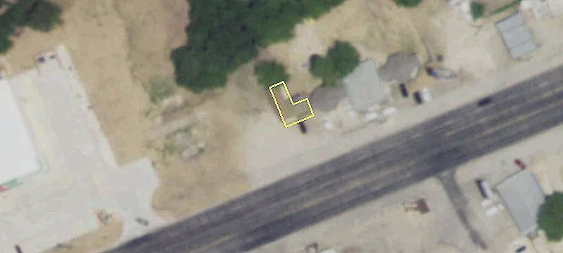 Commercial Land in Growing Area