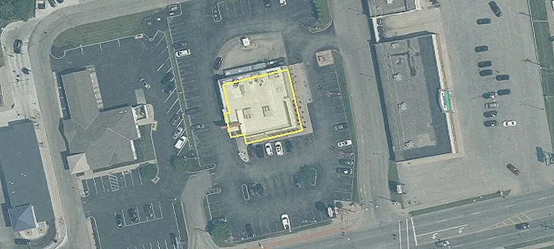 Restaurant Property in Retail Corridor