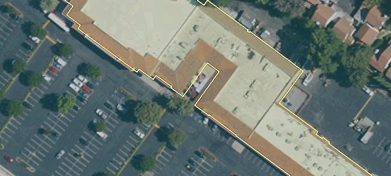 Retail Space on Santa Teresa