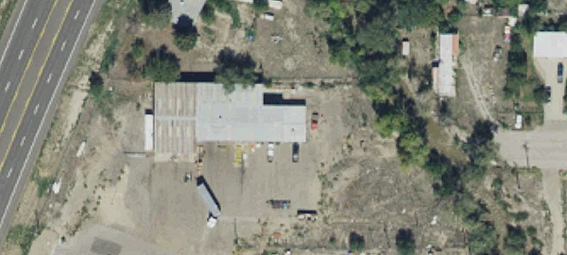 Commercial Land Near Truck Traffic
