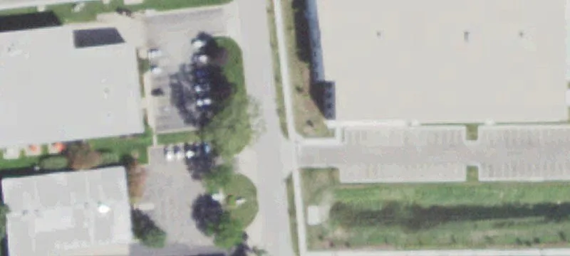 Batavia Warehouse with Convenient Access