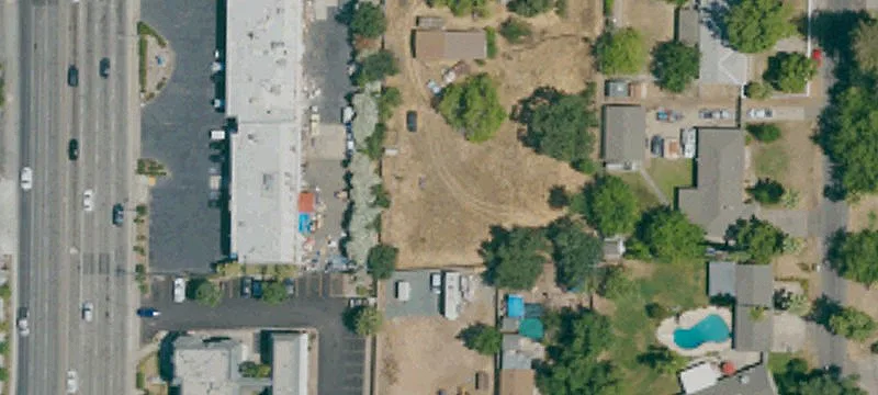 Commercial Land Near Shopping