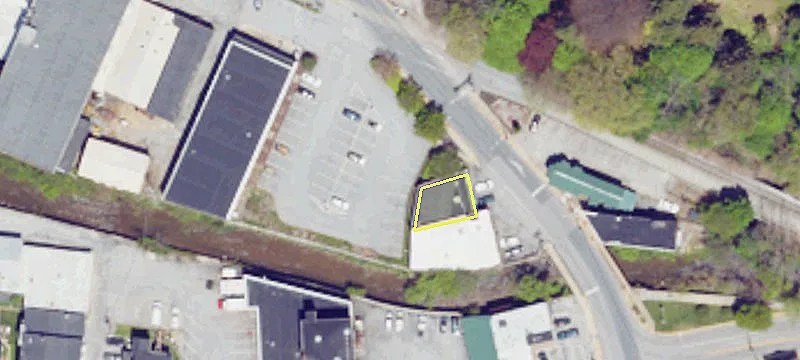 Retail Property Near Heritage Rail