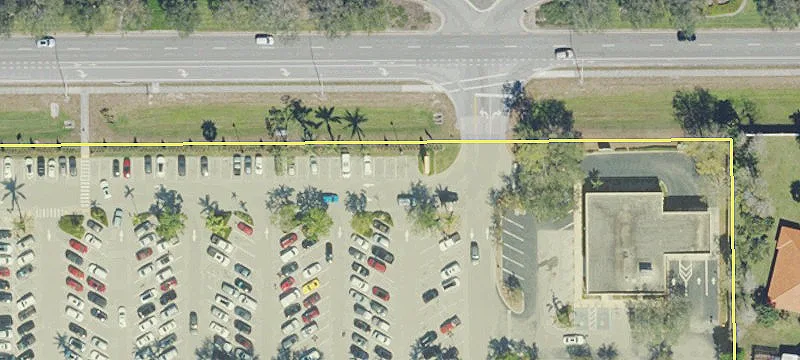 Retail Space in Kings Lake